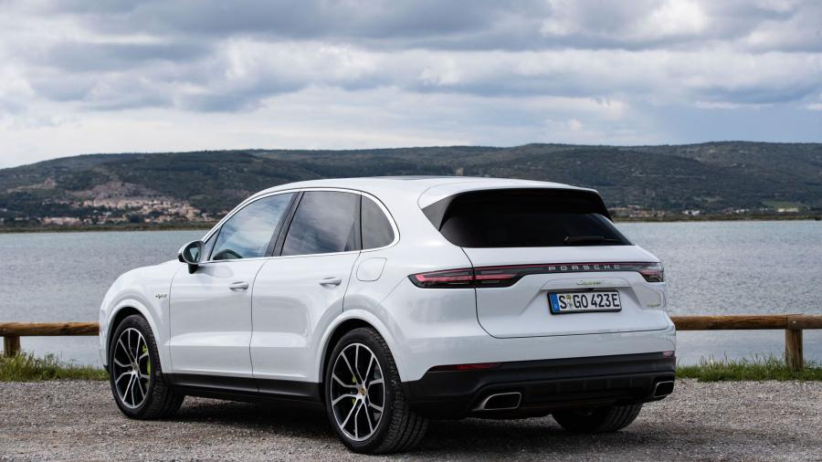  Porsche Cayenne E-Hybrid (PO536) 2018 года  (WW) (фото 48 из 85)